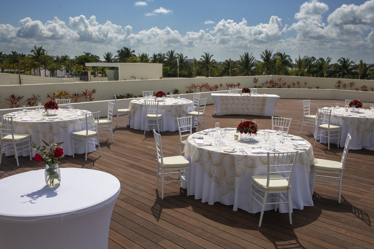 royalton-chic-cancun-bodas-02-1.jpg