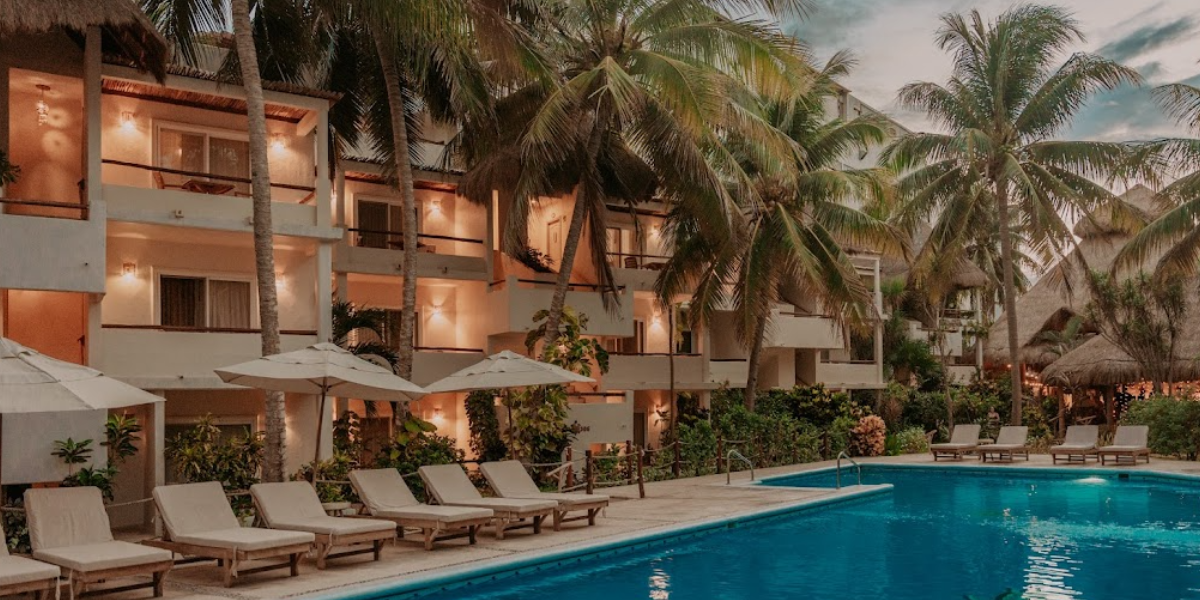 Petit Lafitte Beachfront Hotel & Bungalows areas 06