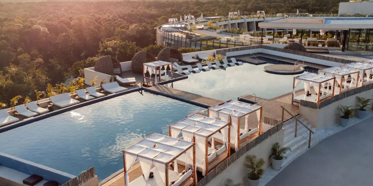 secrets-tlum-resort-beach-club-areas-02