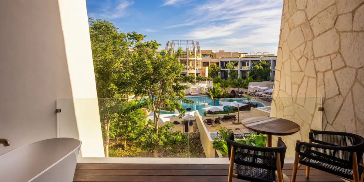 secrets-tlum-resort-beach-club-areas-04