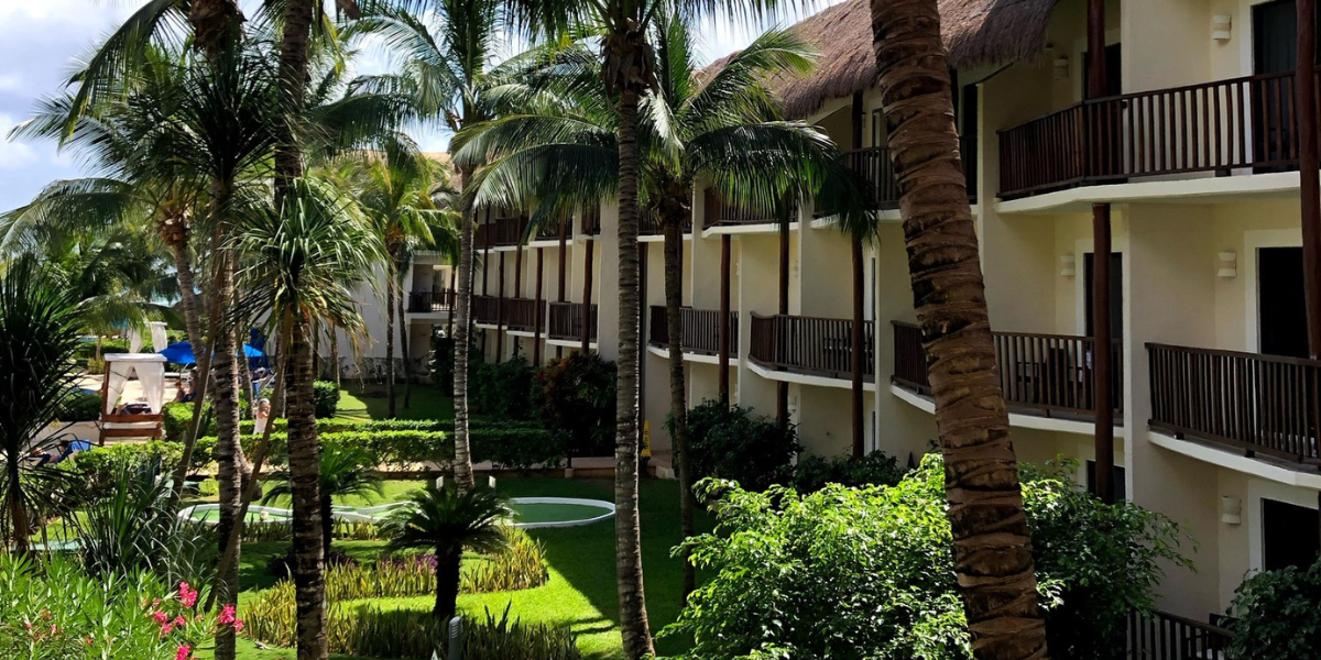 the-reef-coco-beach-areas-03