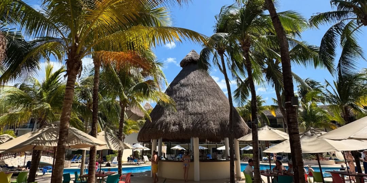 the-reef-coco-beach-areas-04